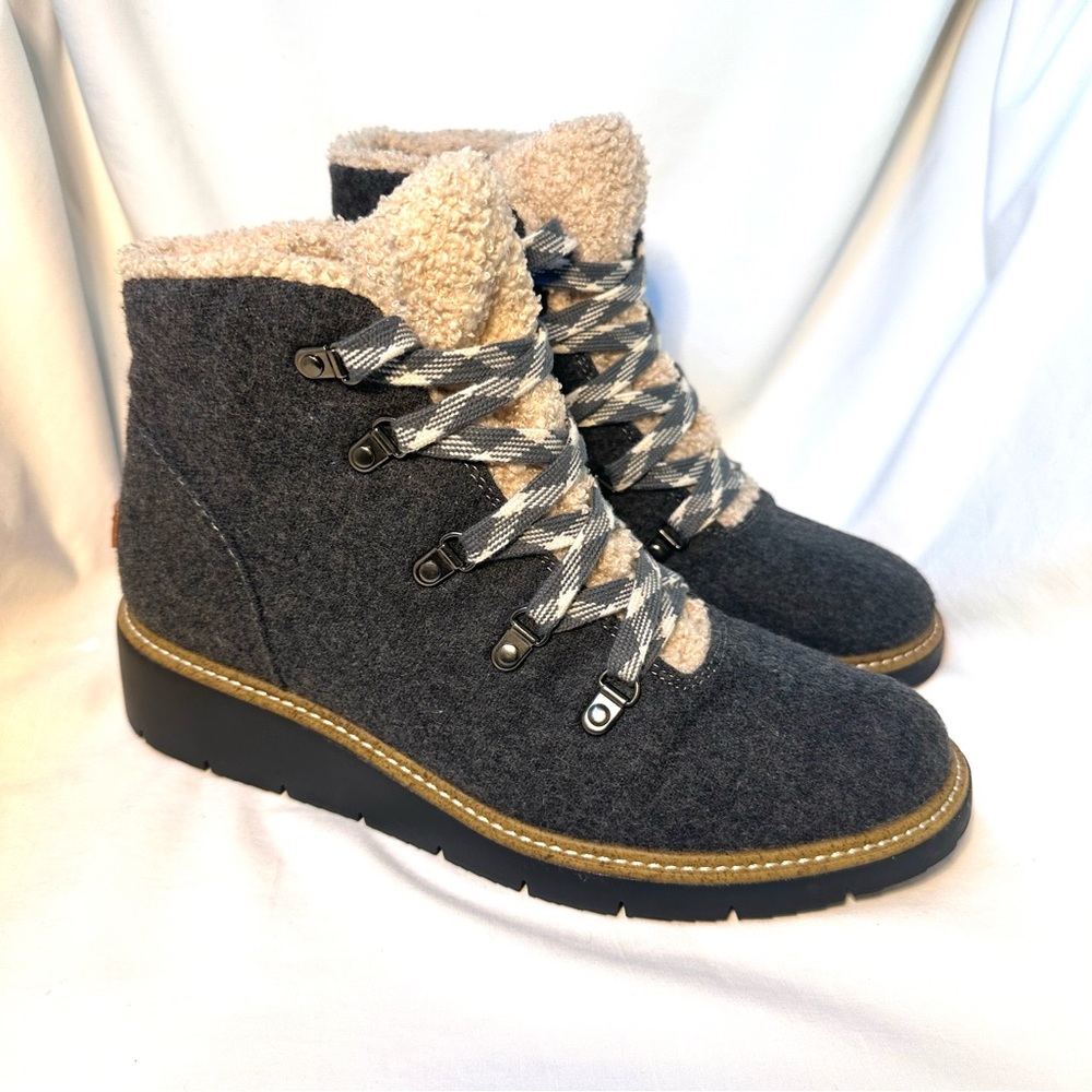Dr. Scholl’s So Cozy Charcoal Gray Women's Boots Size 7.5